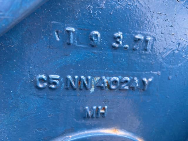 Image of Ford 4000 equipment image 2