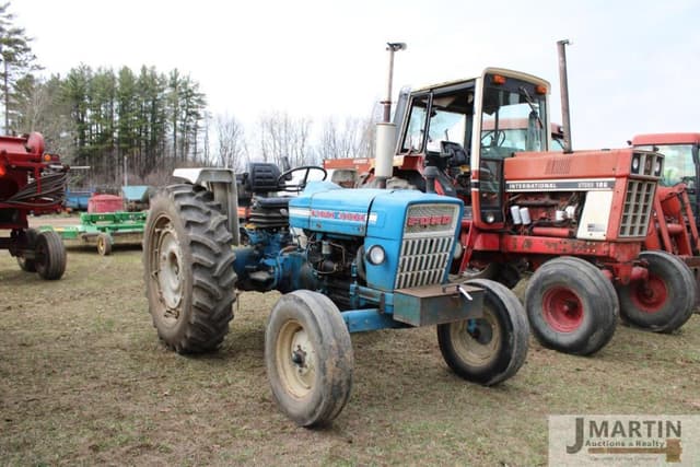 Image of Ford 4000 equipment image 1