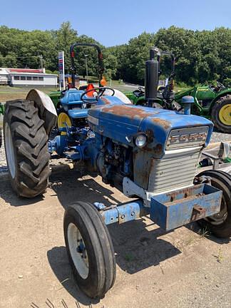 Image of Ford 4000 equipment image 1