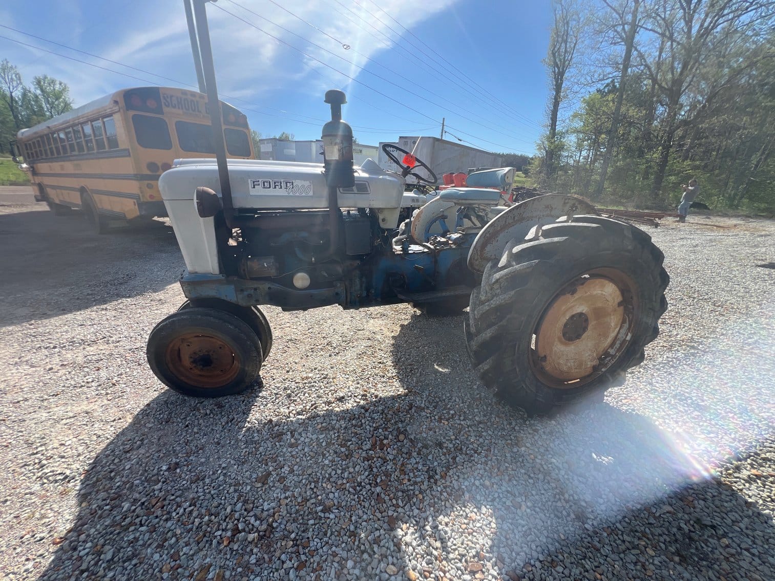 Ford 4000 Equipment Image0