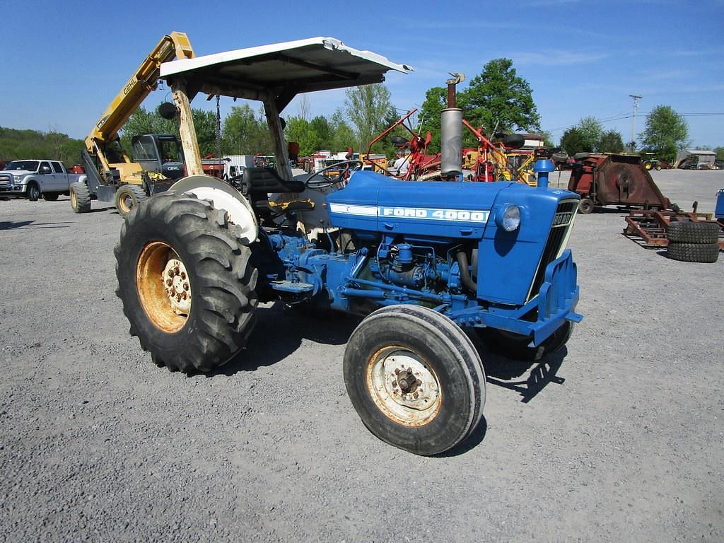 Image of Ford 4000 Primary image