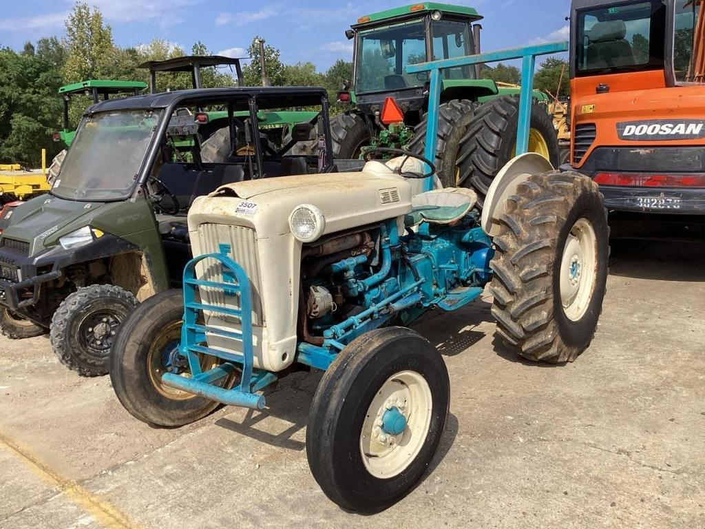 Image of Ford 4000 Primary image