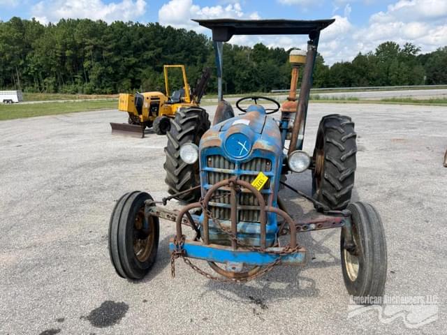 Image of Ford 4000 equipment image 1