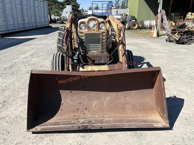 Image of Ford 4000 equipment image 1