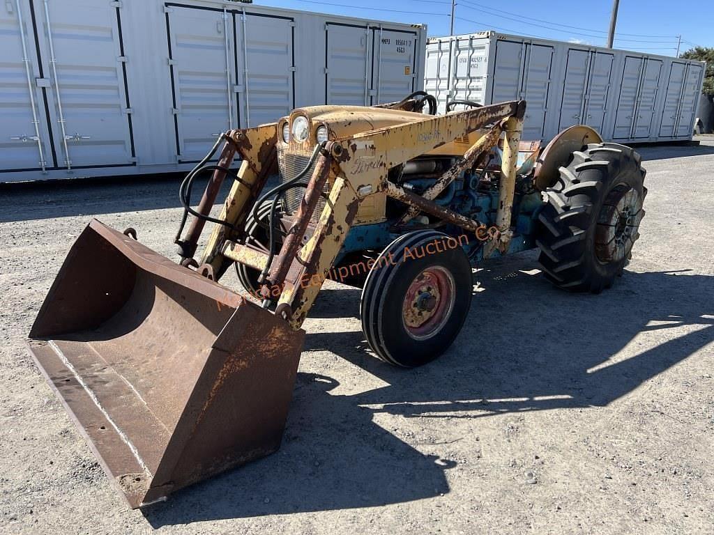 Image of Ford 4000 Primary image