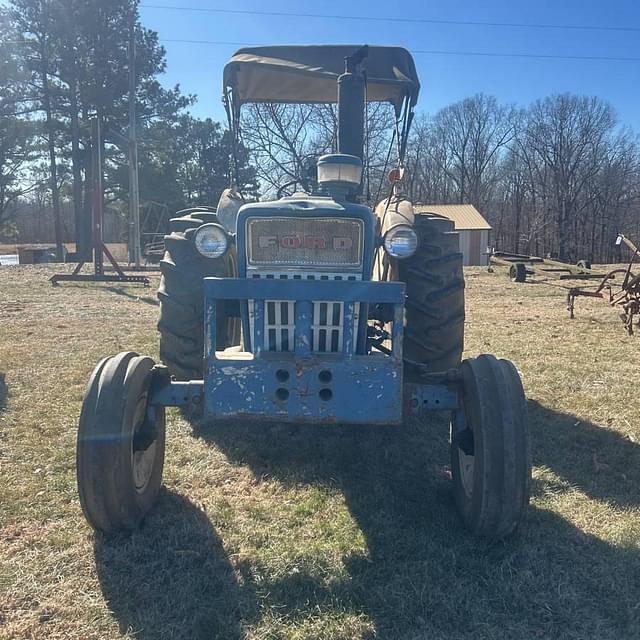 Image of Ford 4000 equipment image 4