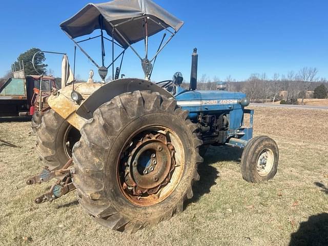 Image of Ford 4000 equipment image 1