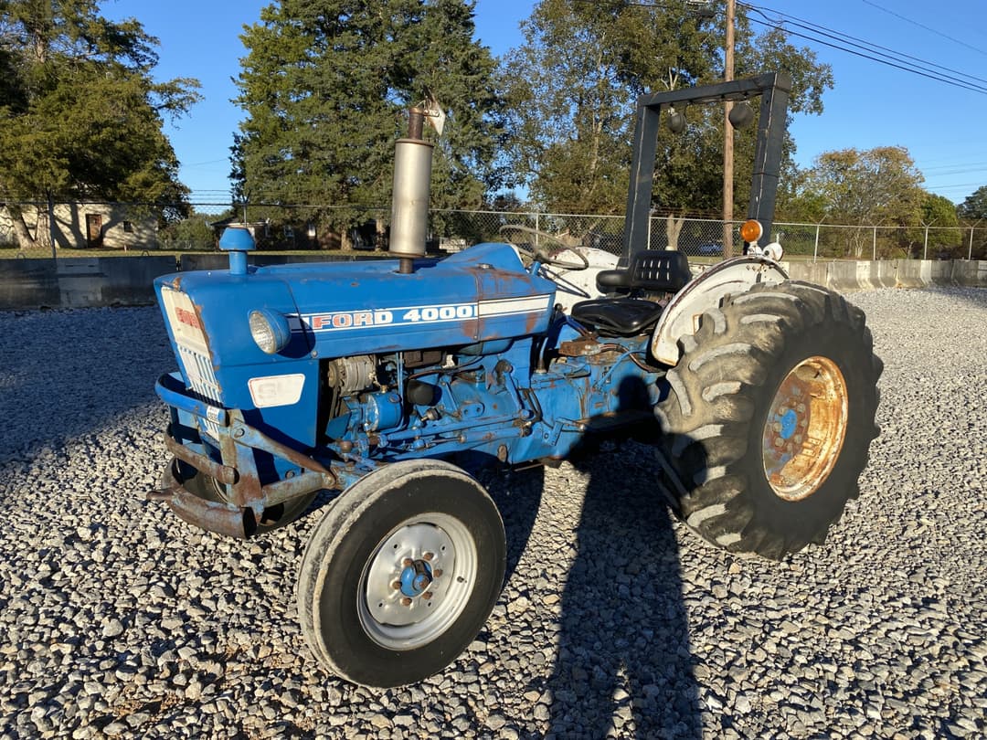 Image of Ford 4000 Primary image
