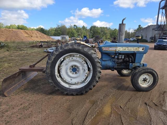 Image of Ford 4000 equipment image 4