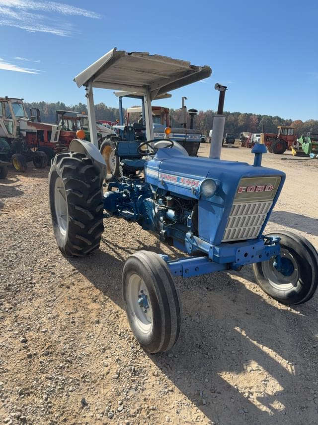 Image of Ford 4000 equipment image 1