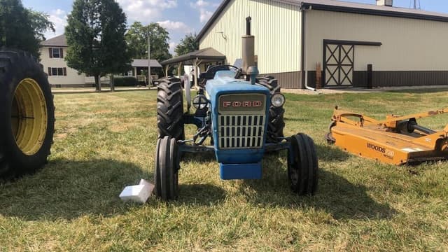 Image of Ford 4000 equipment image 1