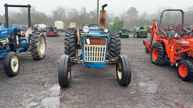 Image of Ford 4000 equipment image 1