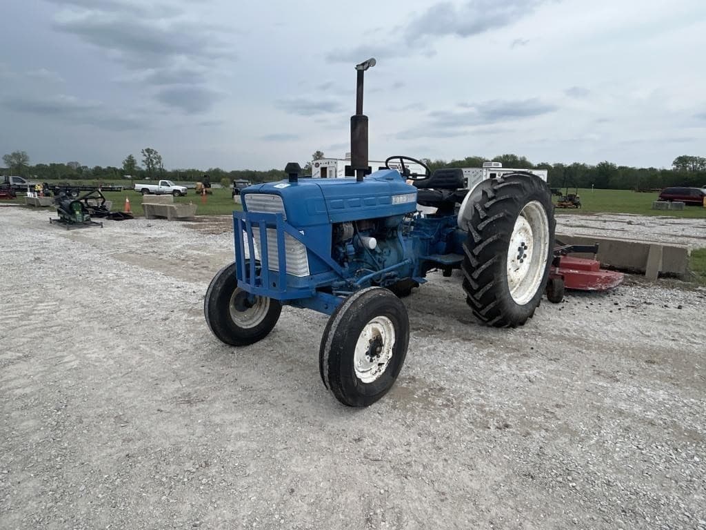 Image of Ford 4000 Primary image