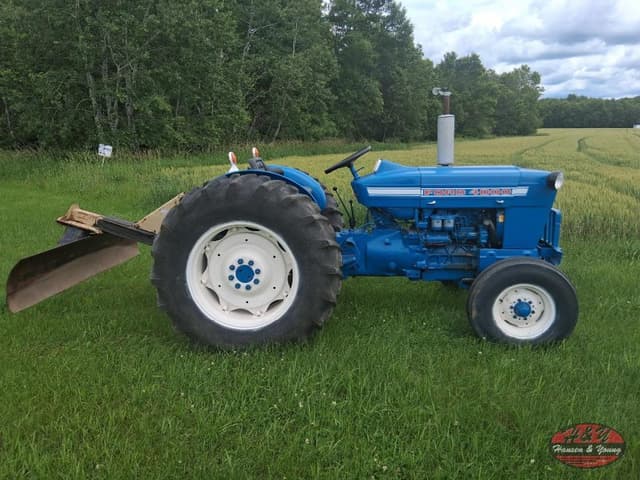 Image of Ford 4000 equipment image 3