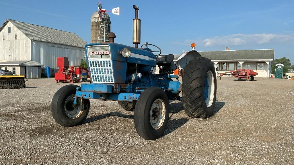 Image of Ford 4000 Primary image