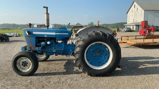 Image of Ford 4000 equipment image 1