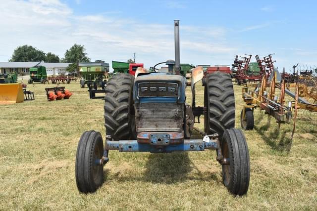 Image of Ford 4000 equipment image 1