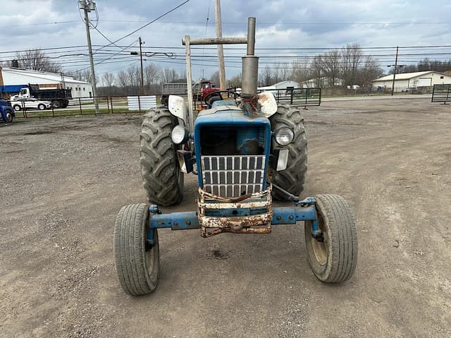 Image of Ford 4000 equipment image 1