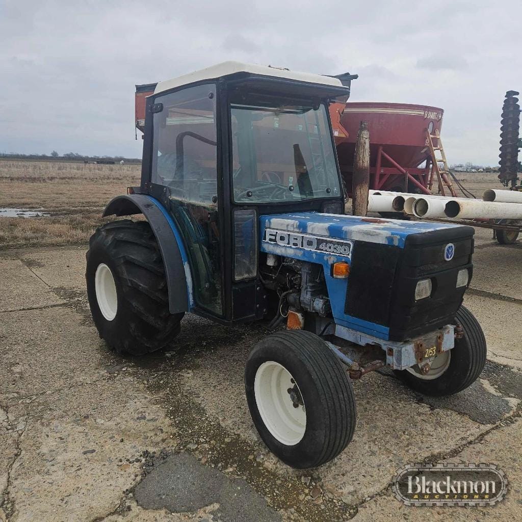 Ford 4030 Equipment Image0
