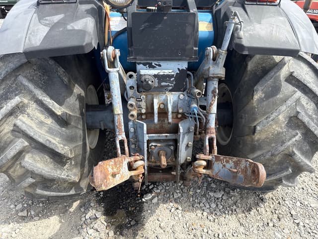 Image of Ford 4030 equipment image 4