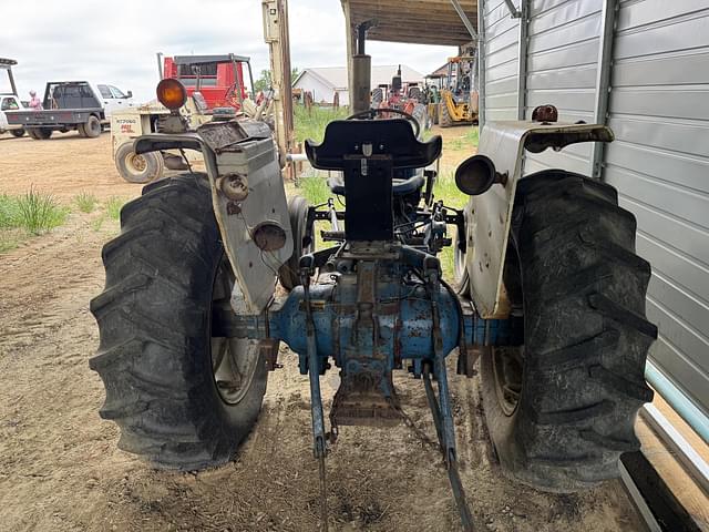 Image of Ford 4100 equipment image 2