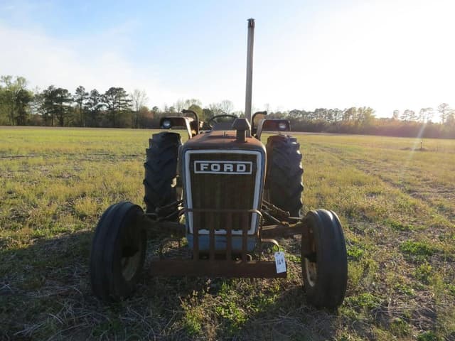 Image of Ford 4100 equipment image 2