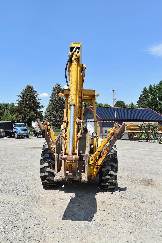 Image of Ford 4400 equipment image 4