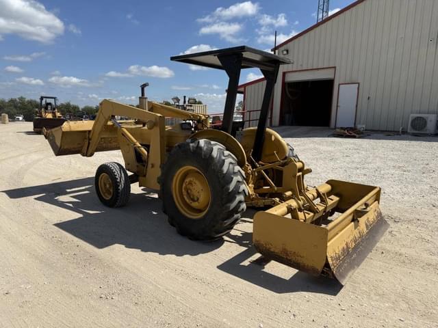 Image of Ford 445 equipment image 2