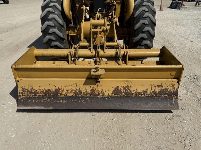 Image of Ford 445 equipment image 3