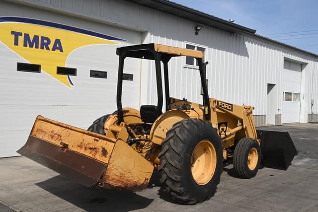 Image of Ford 445C equipment image 2