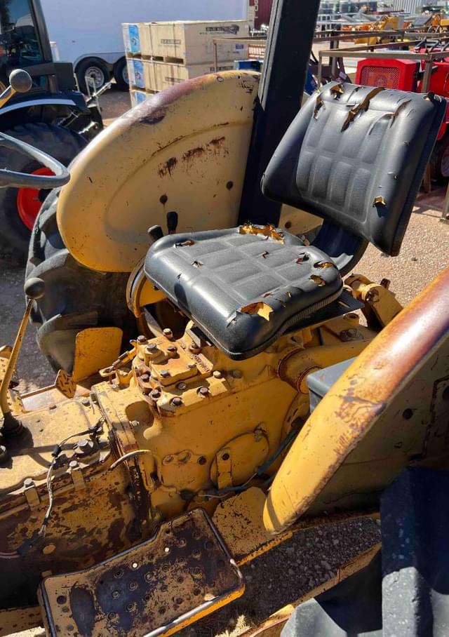 Image of Ford 445A equipment image 4