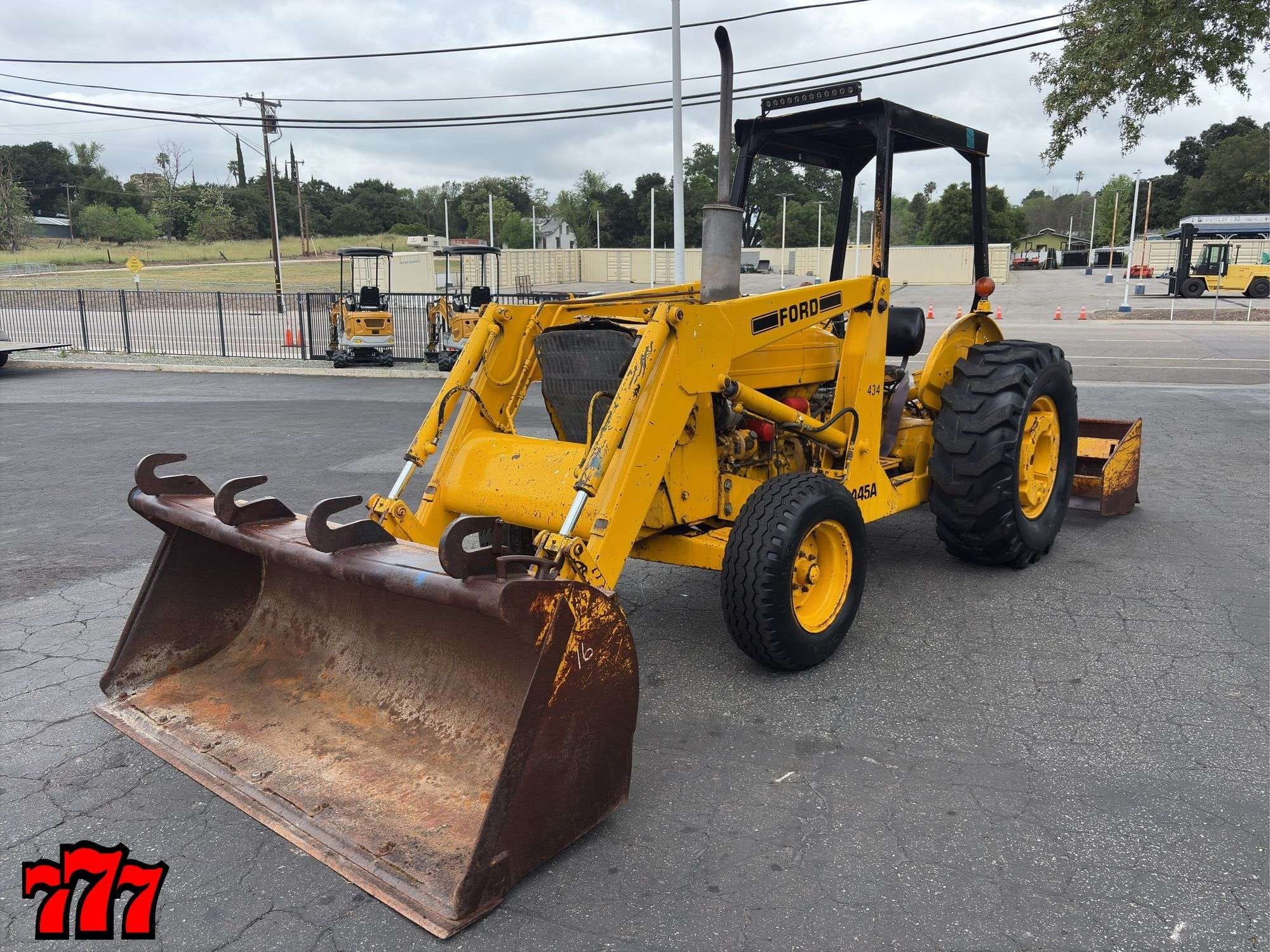 Ford 445A Equipment Image0