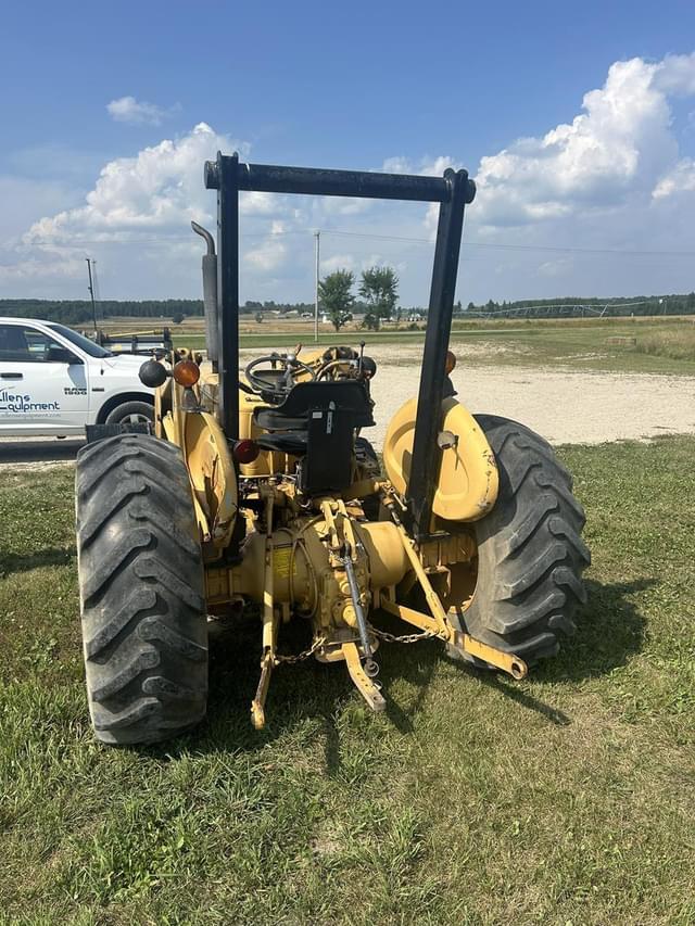 Image of Ford 445C equipment image 2