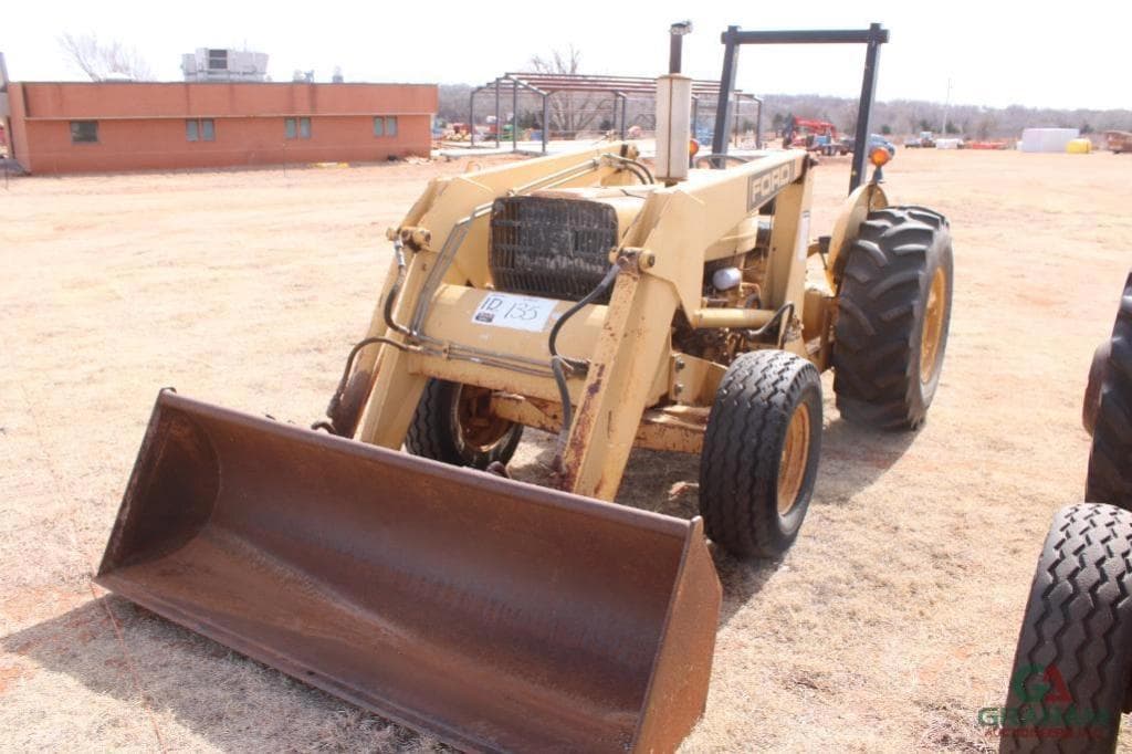 Image of Ford 445 Primary image