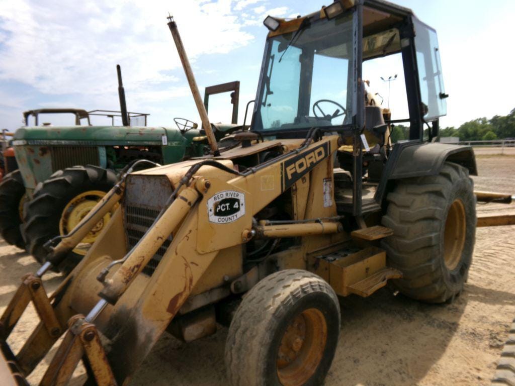 Main image Ford 445C