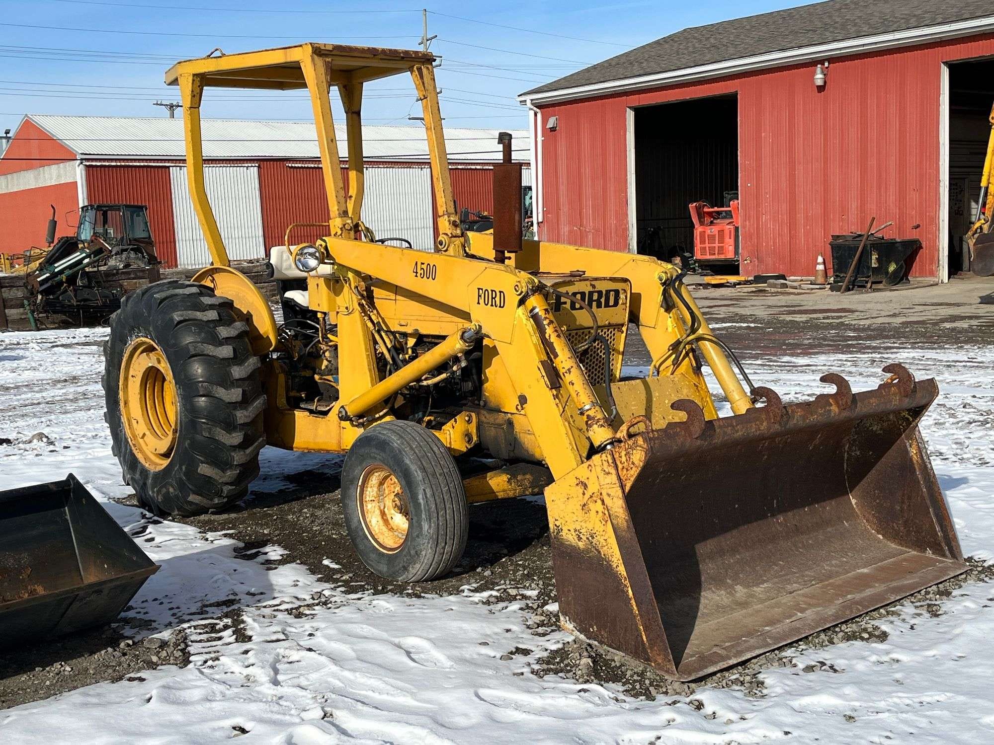 Ford 4500 Equipment Image0