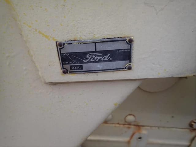 Image of Ford 4500 equipment image 4