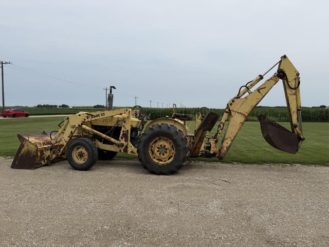 Image of Ford 4500 equipment image 4
