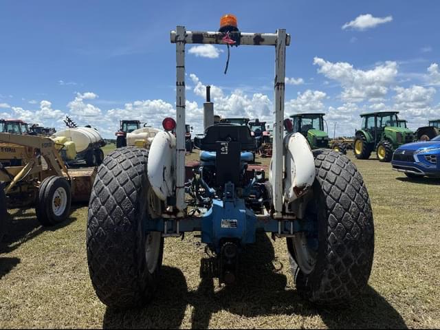 Image of Ford 4600 equipment image 3