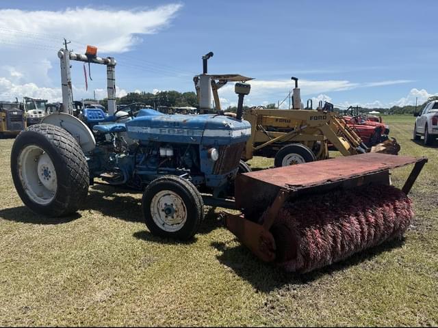 Image of Ford 4600 equipment image 1