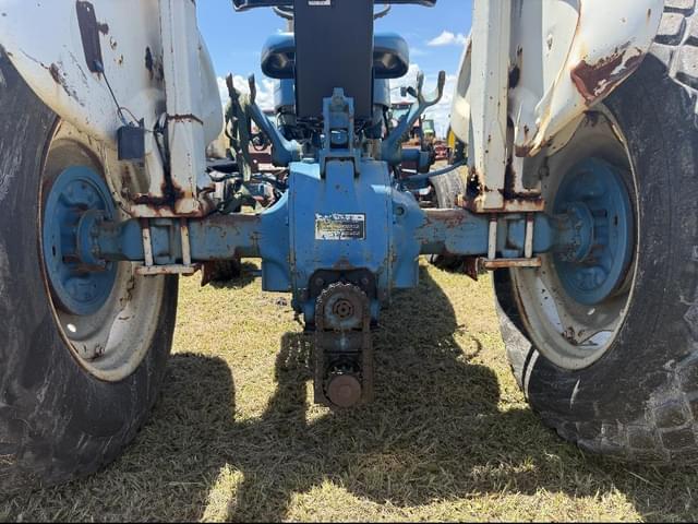 Image of Ford 4600 equipment image 4