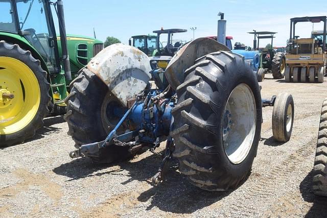 Image of Ford 4600 equipment image 2