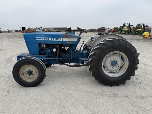 Image of Ford 4600 equipment image 1