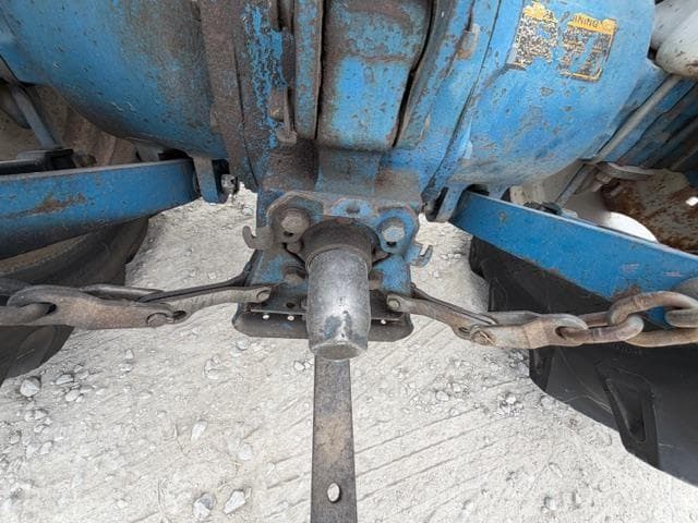 Image of Ford 4600 equipment image 4