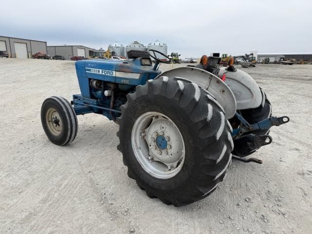 Image of Ford 4600 equipment image 2