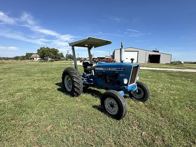 Image of Ford 4600 equipment image 3