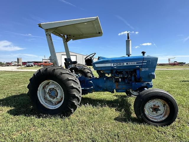 Image of Ford 4600 equipment image 4