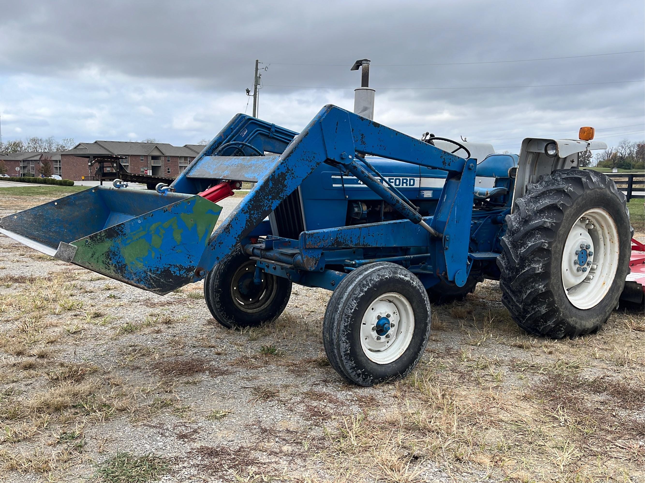 Main image Ford 4600