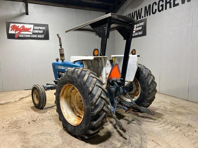 Image of Ford 4600 equipment image 2