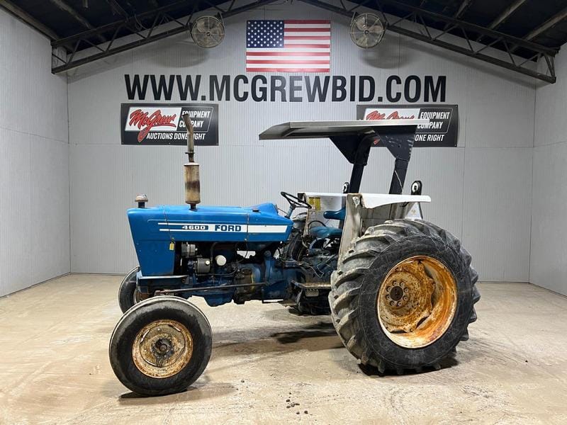 Ford 4600 Equipment Image0